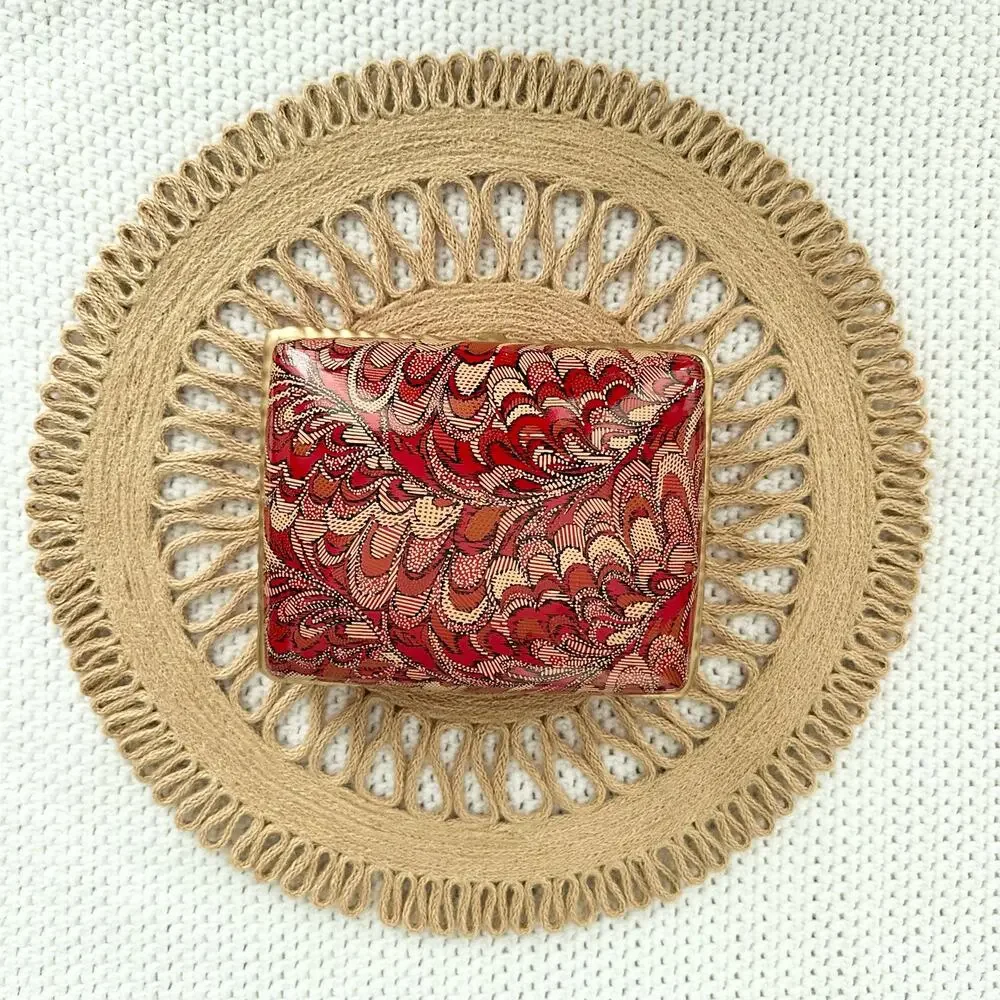 Elizabeth Arden Red Ceramic Plumberry Spice NOS Trinket Box Soaps Beads Set